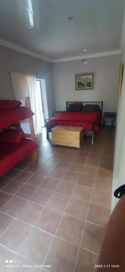 Royal Karoo Cottage Unit 1 Beaufort Wes Buitenkant foto